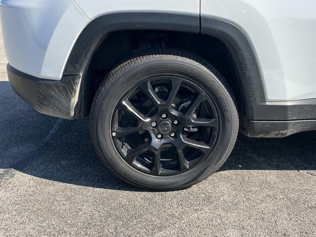 Used 2026 Jeep Compass Latitude AWD/4WD image 14