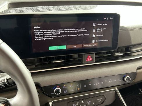 Used 2025 Kia Carnival EX image 16