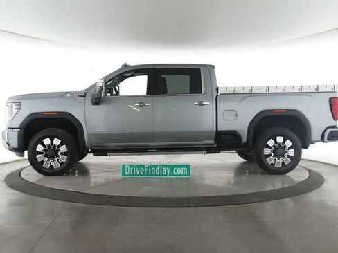 Used 2026 GMC Sierra 2500 Denali w/ Denali Reserve Package AWD/4WD image 9