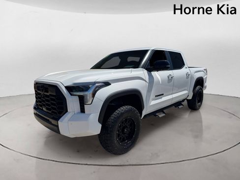 Used 2024 Toyota Tundra Limited w/ TRD Off-Road Package AWD/4WD image 7