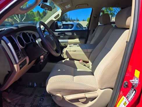 Used 2011 Toyota Tundra 2WD Double Cab w/ Tow Pkg image 3