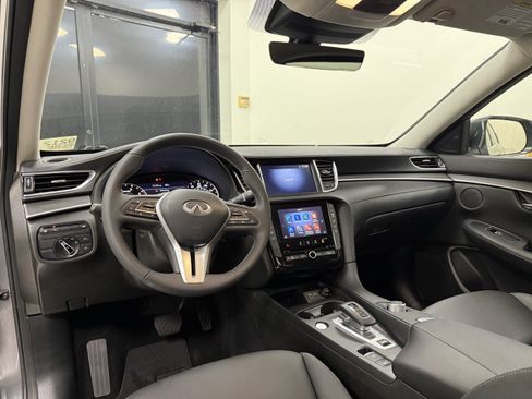 Certified 2023 INFINITI QX50 Pure FWD image 16