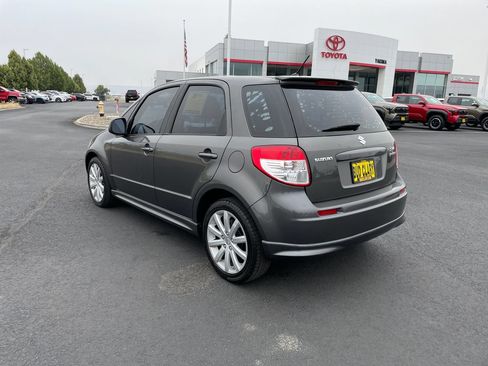 Used 2012 Suzuki SX4 Sportback FWD image 5