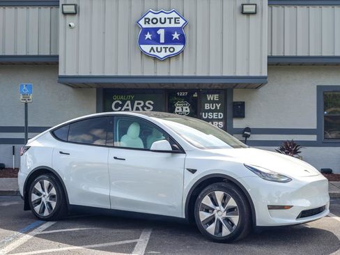 Used 2020 Tesla Model Y Long Range AWD/4WD image 5