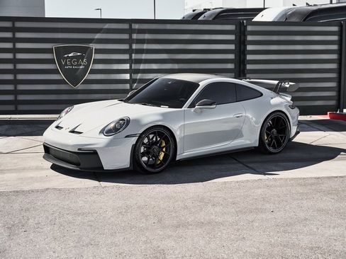 Used 2024 Porsche 911 GT3 RWD image 5