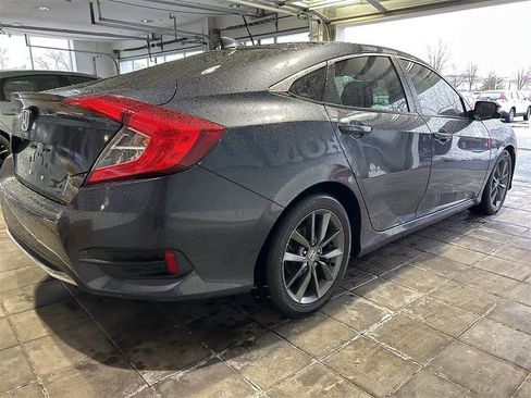 Used 2019 Honda Civic EX image 4