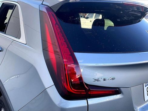 Used 2025 Cadillac XT4 Premium Luxury image 28