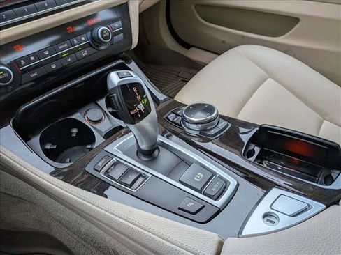 Used 2014 BMW 528i Sedan image 11