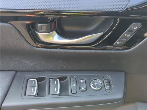 Used 2024 Honda CR-V EX-L image 10