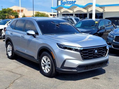 Used 2024 Honda CR-V LX image 2