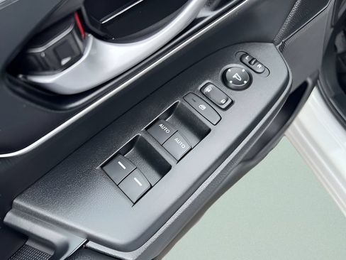 Used 2022 Honda CR-V EX-L image 11