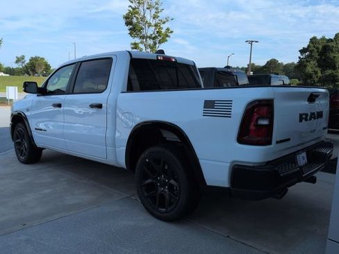 New 2026 RAM 1500 Laramie AWD/4WD image 3