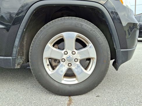 Used 2012 Jeep Grand Cherokee Limited image 9