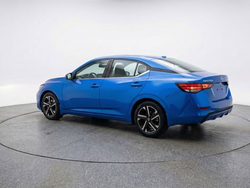 Used 2025 Nissan Sentra SV image 6