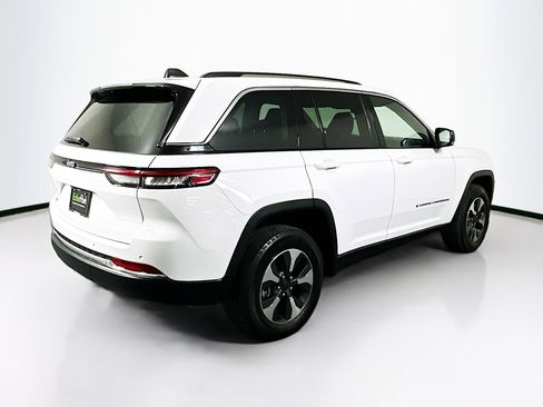 Used 2022 Jeep Grand Cherokee Limited 4xe image 9