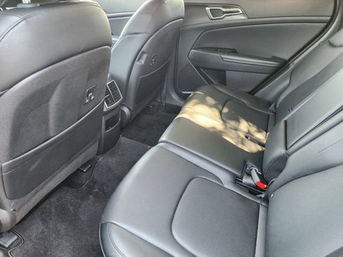 Used 2023 Kia Sportage EX FWD image 32