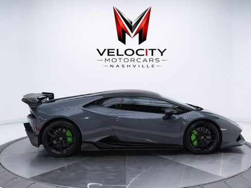 Used 2017 Lamborghini Huracan LP 610-4 AWD/4WD image 13