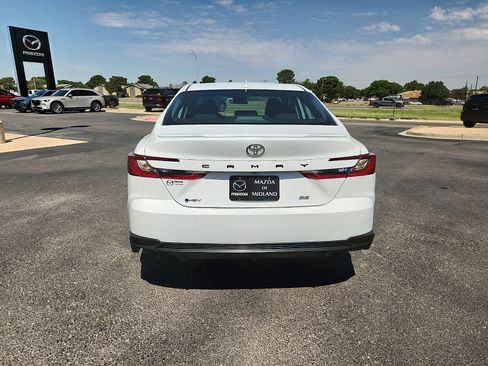 Used 2025 Toyota Camry LE FWD image 6