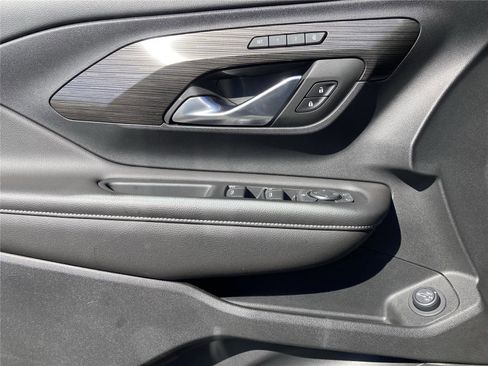 Used 2022 GMC Terrain SLT w/ Infotainment Package II image 24