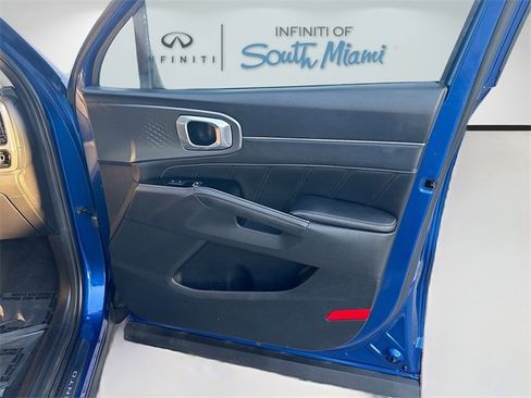 Used 2022 Kia Sorento SX image 36