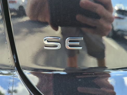 New 2026 Volkswagen Atlas Cross Sport SE image 43