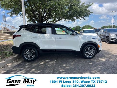 Used 2021 Kia Seltos S AWD/4WD image 8