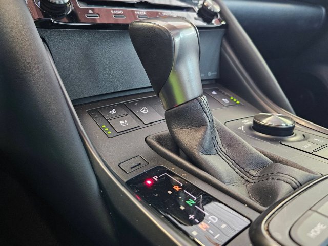 Used 2023 Lexus IS 300 w/ Comfort Package RWD image 11