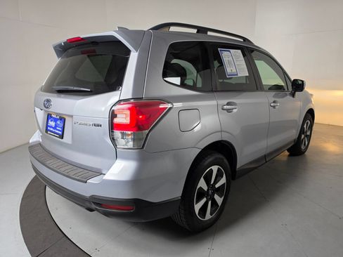 Used 2018 Subaru Forester 2.5i Premium AWD/4WD image 5