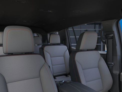 New 2026 Chevrolet Traverse LT image 24