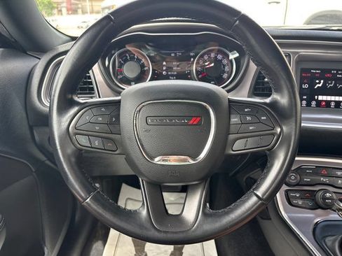 Used 2021 Dodge Challenger SXT w/ Driver Convenience Group RWD image 22