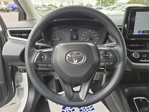 Used 2023 Toyota Corolla LE image 25