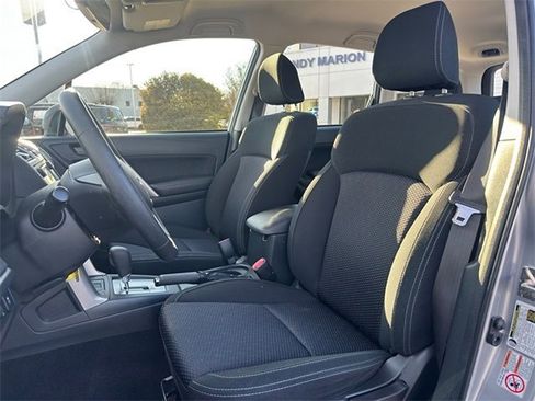 Used 2017 Subaru Forester 2.5i w/ Alloy Wheel Package image 9
