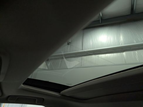 Used 2022 Honda Civic Touring image 28