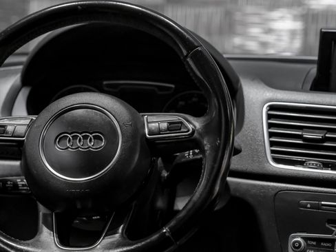 Used 2016 Audi Q3 2.0T Premium Plus w/ Technology Package AWD/4WD image 16