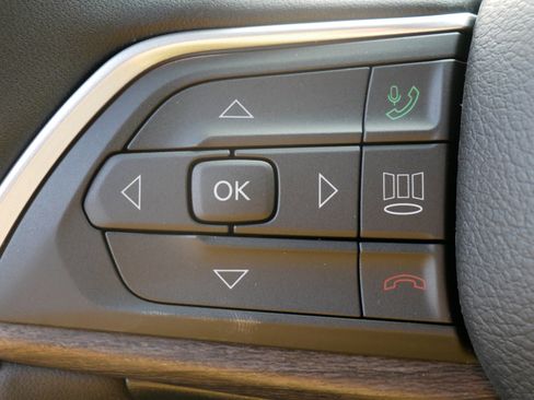 New 2025 Jeep Grand Cherokee L Limited w/ Trailer Tow Package image 14