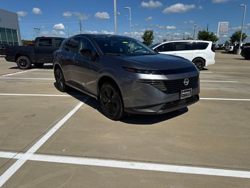 Used 2025 Nissan Murano SV AWD/4WD image 7