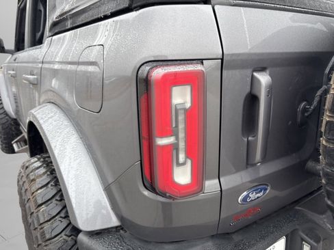 Used 2021 Ford Bronco Outer Banks image 30