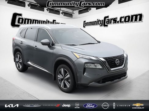 Used 2023 Nissan Rogue SL w/ SL Premium Package image 10