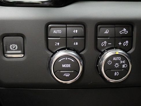 New 2026 GMC Sierra 1500 Denali w/ Technology Package AWD/4WD image 22