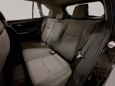 Used 2024 Toyota RAV4 XLE FWD image 20
