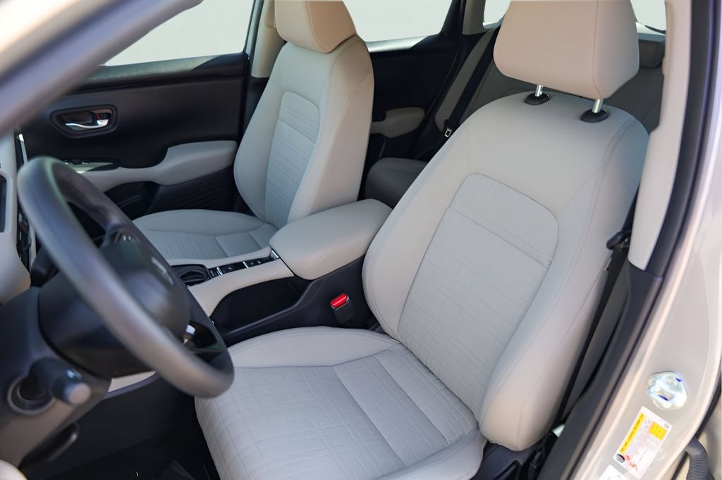 Used 2025 Honda HR-V LX image 10