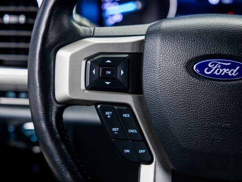 Used 2022 Ford F250 Lariat w/ Tremor Off-Road Package image 43