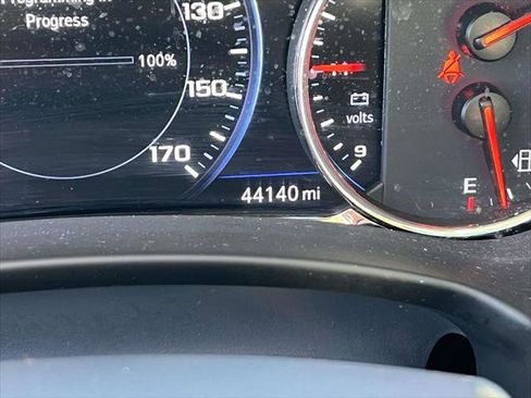 Used 2022 GMC Terrain Denali image 28