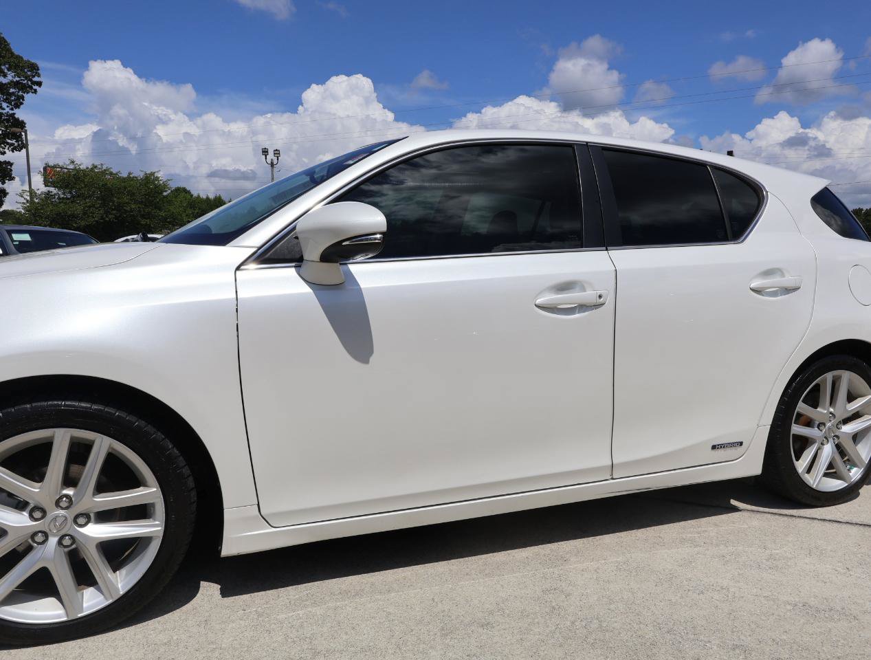 Used 2016 Lexus CT 200h w/ Seat Comfort Package FWD image 32