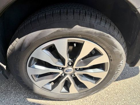 Used 2024 Subaru Outback Limited AWD/4WD image 14