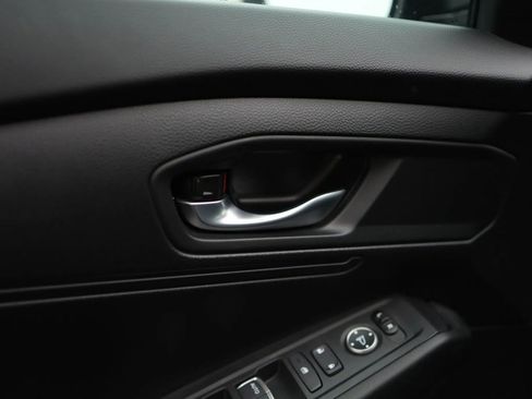 Used 2025 Honda Accord LX image 12