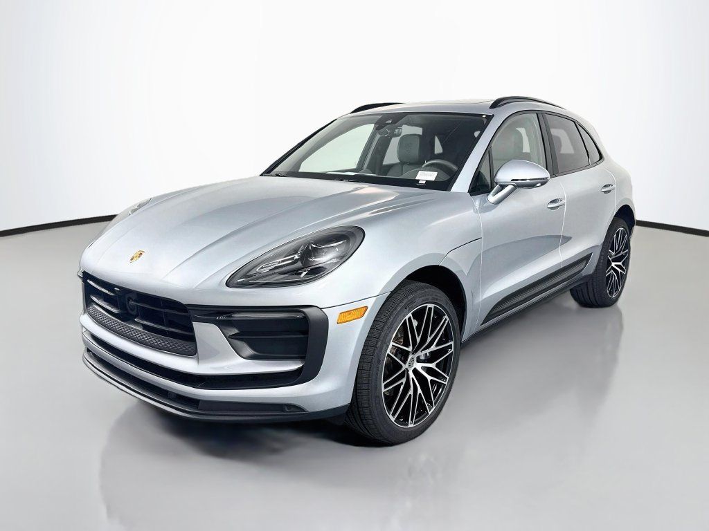 Certified 2026 Porsche Macan AWD/4WD image 1