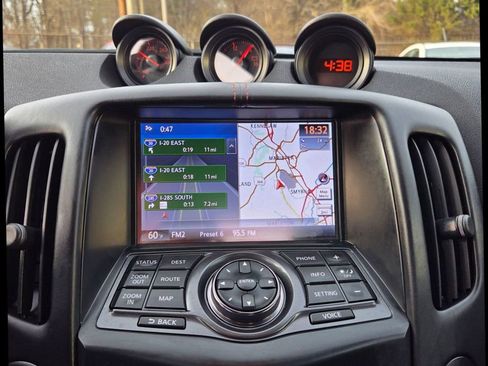 Used 2017 Nissan 370Z NISMO image 26