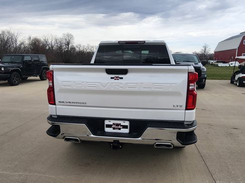 Used 2025 Chevrolet Silverado 1500 LTZ w/ Z71 Off-Road Package image 6