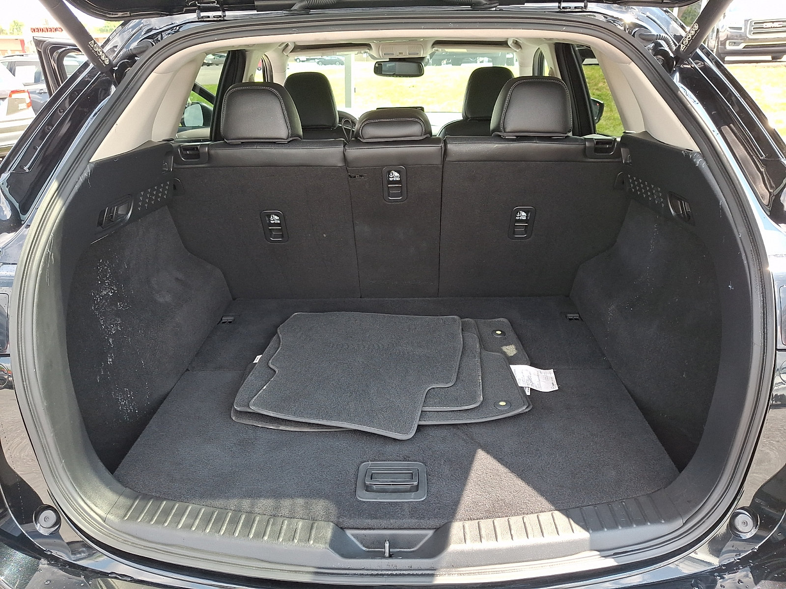 Used 2025 MAZDA CX-5 AWD 2.5 S w/ Preferred Package image 29